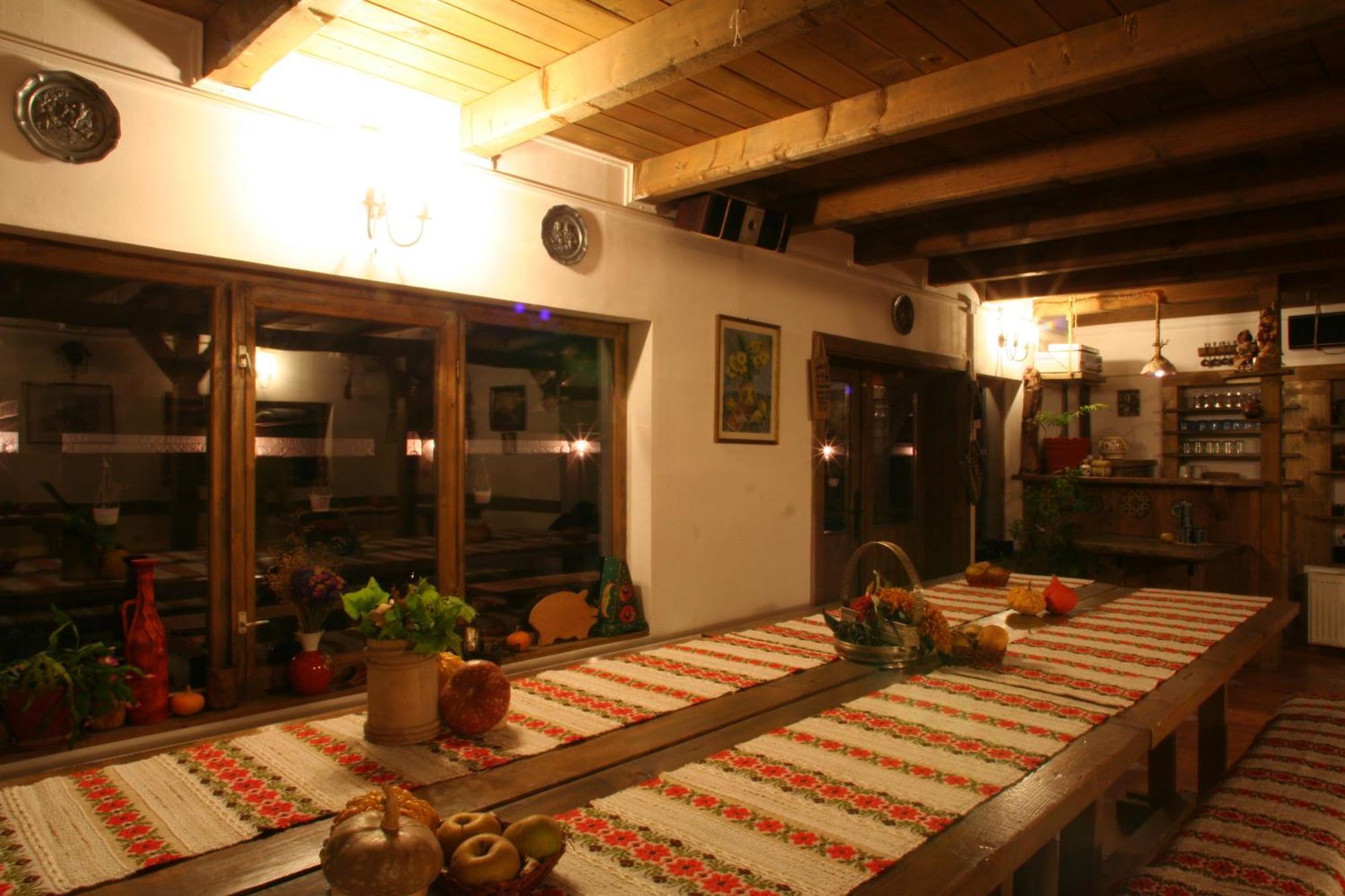 Cabana La Noi Otel Rîşnov Dış mekan fotoğraf