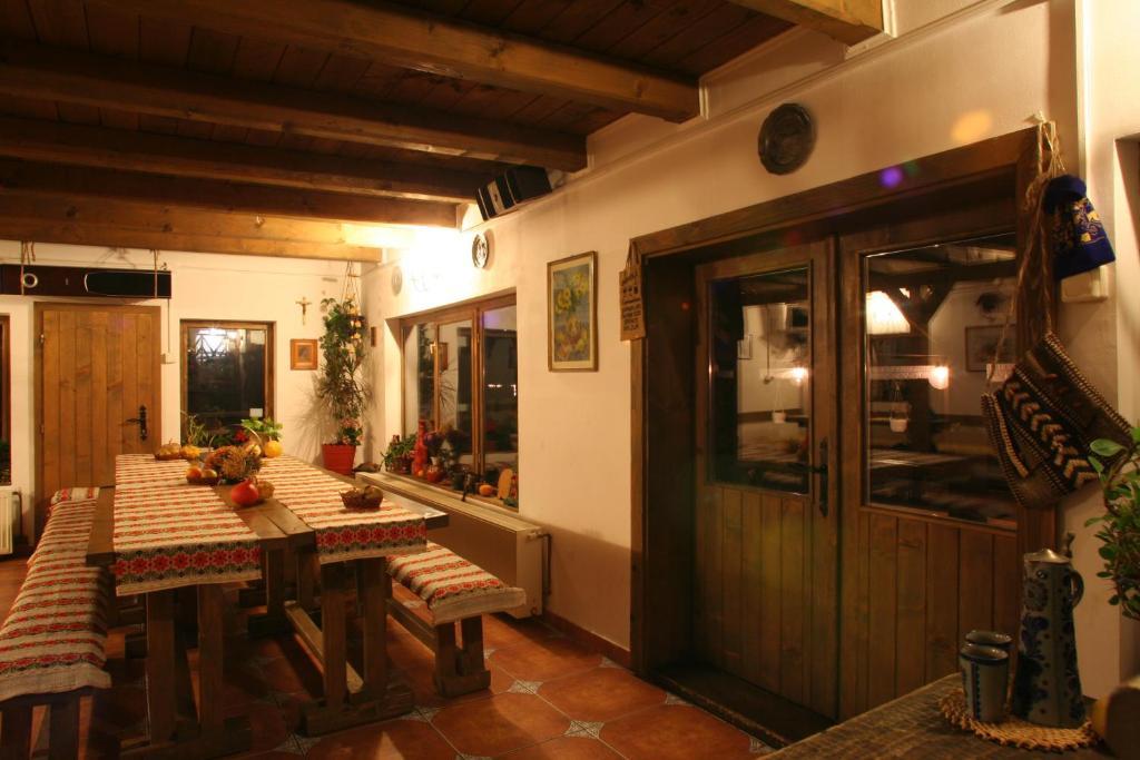 Cabana La Noi Otel Rîşnov Dış mekan fotoğraf