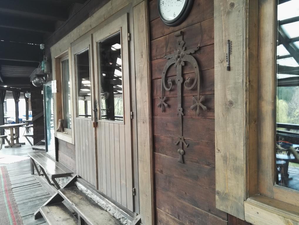 Cabana La Noi Otel Rîşnov Dış mekan fotoğraf